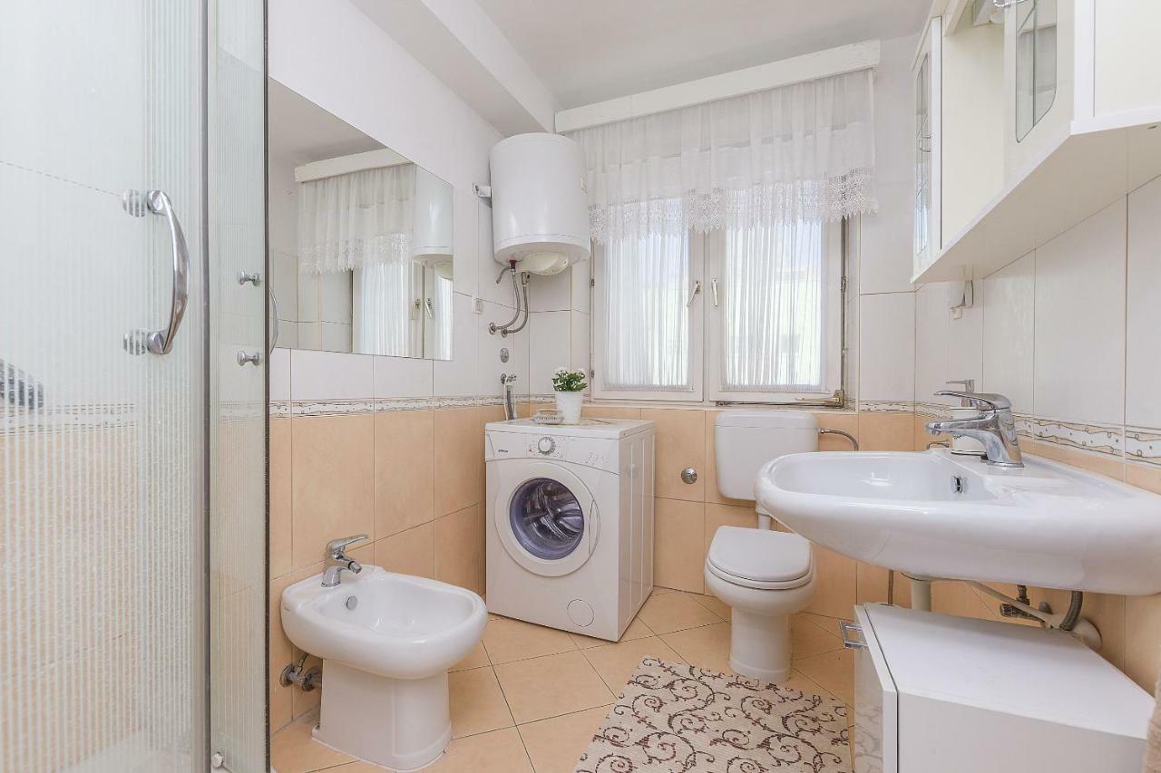 Apartment Nansy Omiš Oda fotoğraf